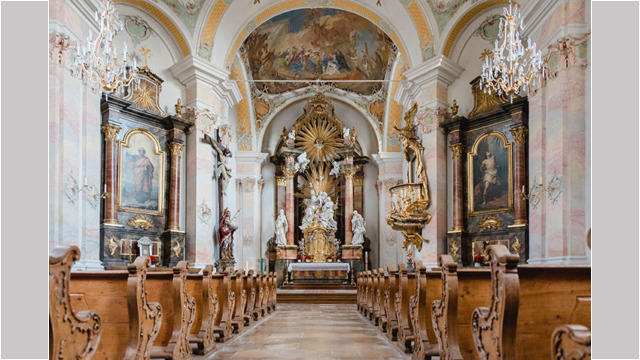 St. Josef, Starnberg, Altar von Ignaz Günher mit Seitenaltären
